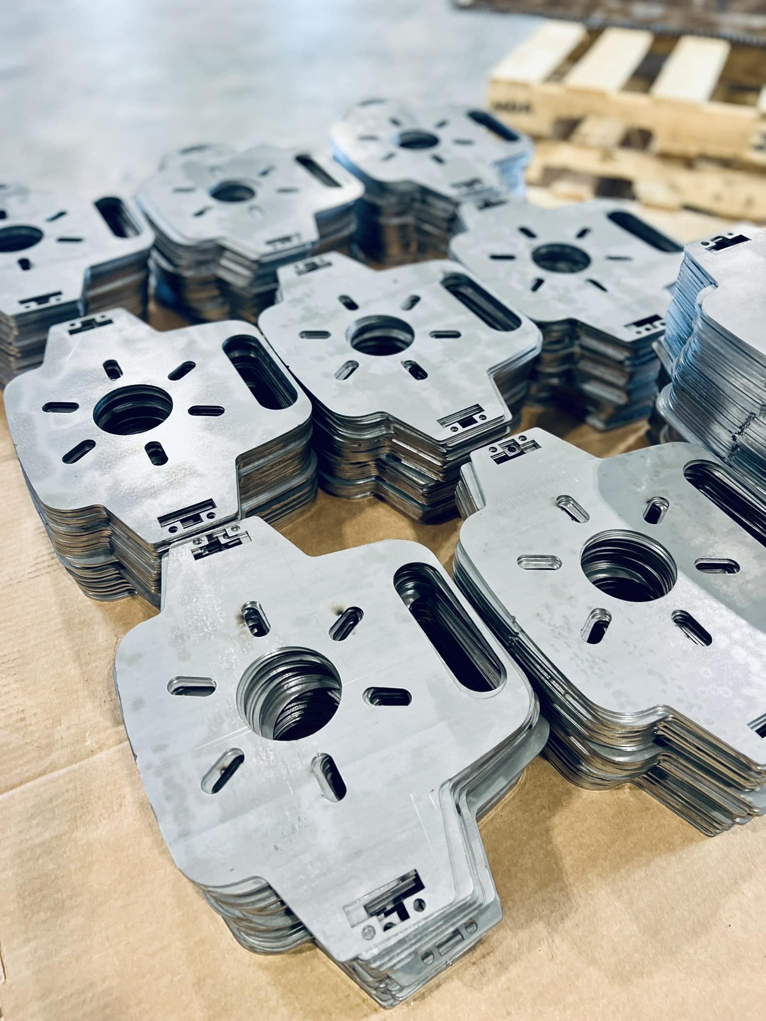 Operator loading tube laser equipment